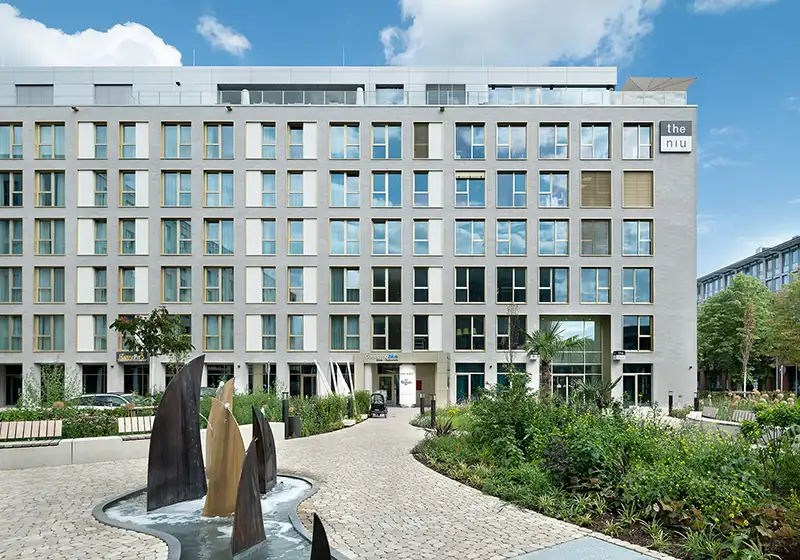 Nachhaltige Hotelarchitektur am Beispiel des Niu Hotels. Kienle Ingenieure – Ihr Partner für Elektrotechnik.