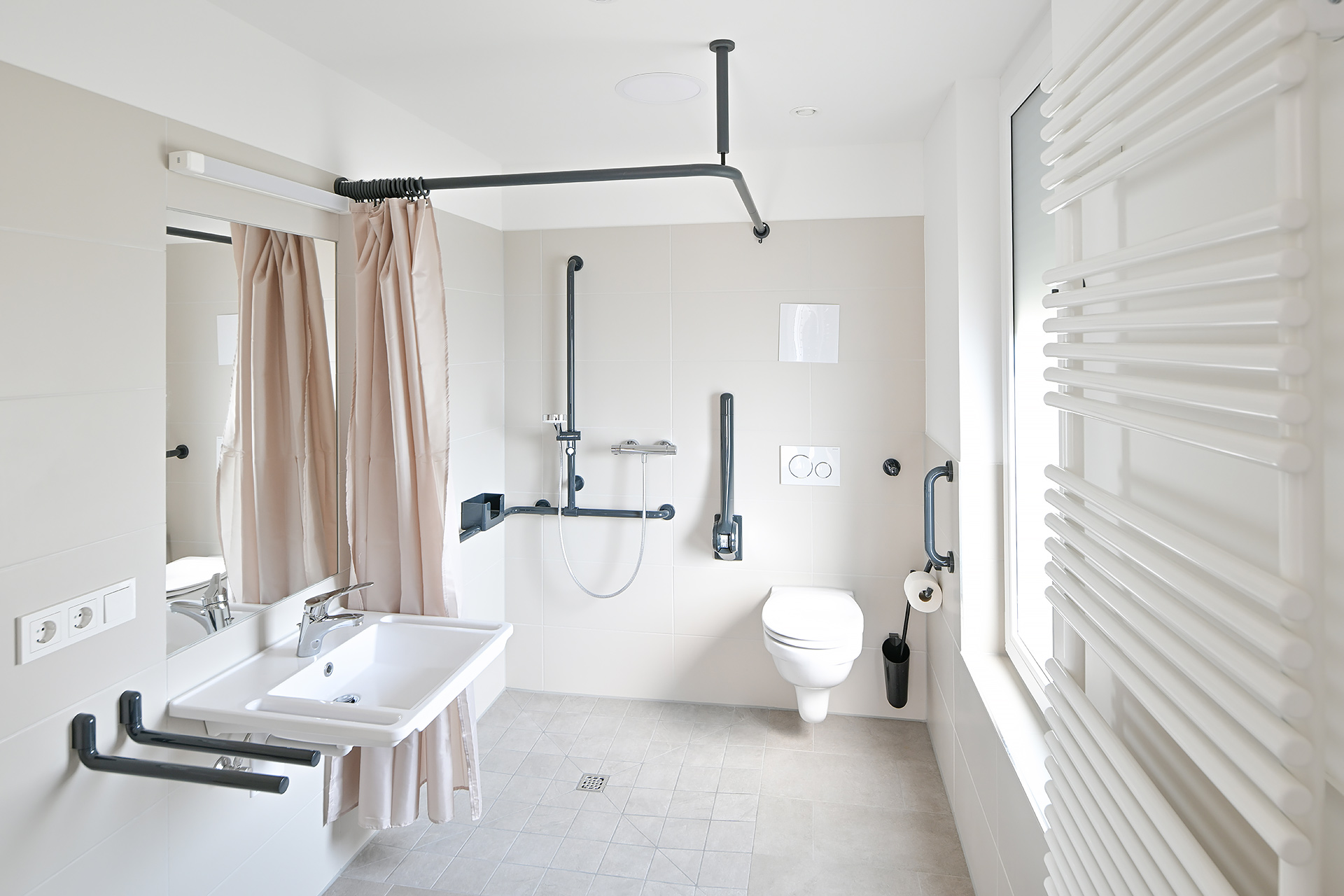 Bad Wohnung im Service-Wohnen Meckenbeuren-Brochenzell