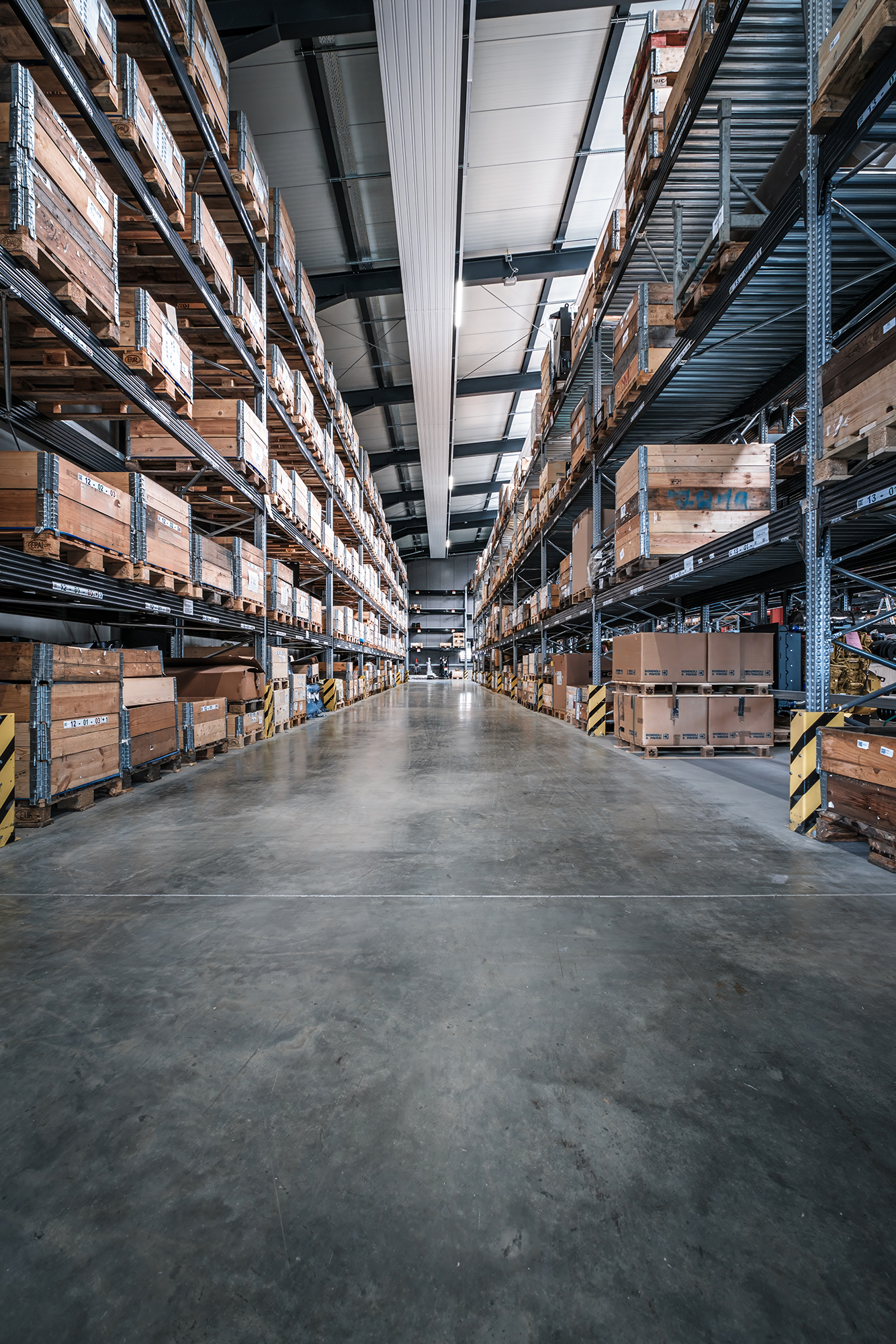 Produktionshalle von Prinoth mit moderner Industrieplanung durch Kienle Beratende Ingenieure