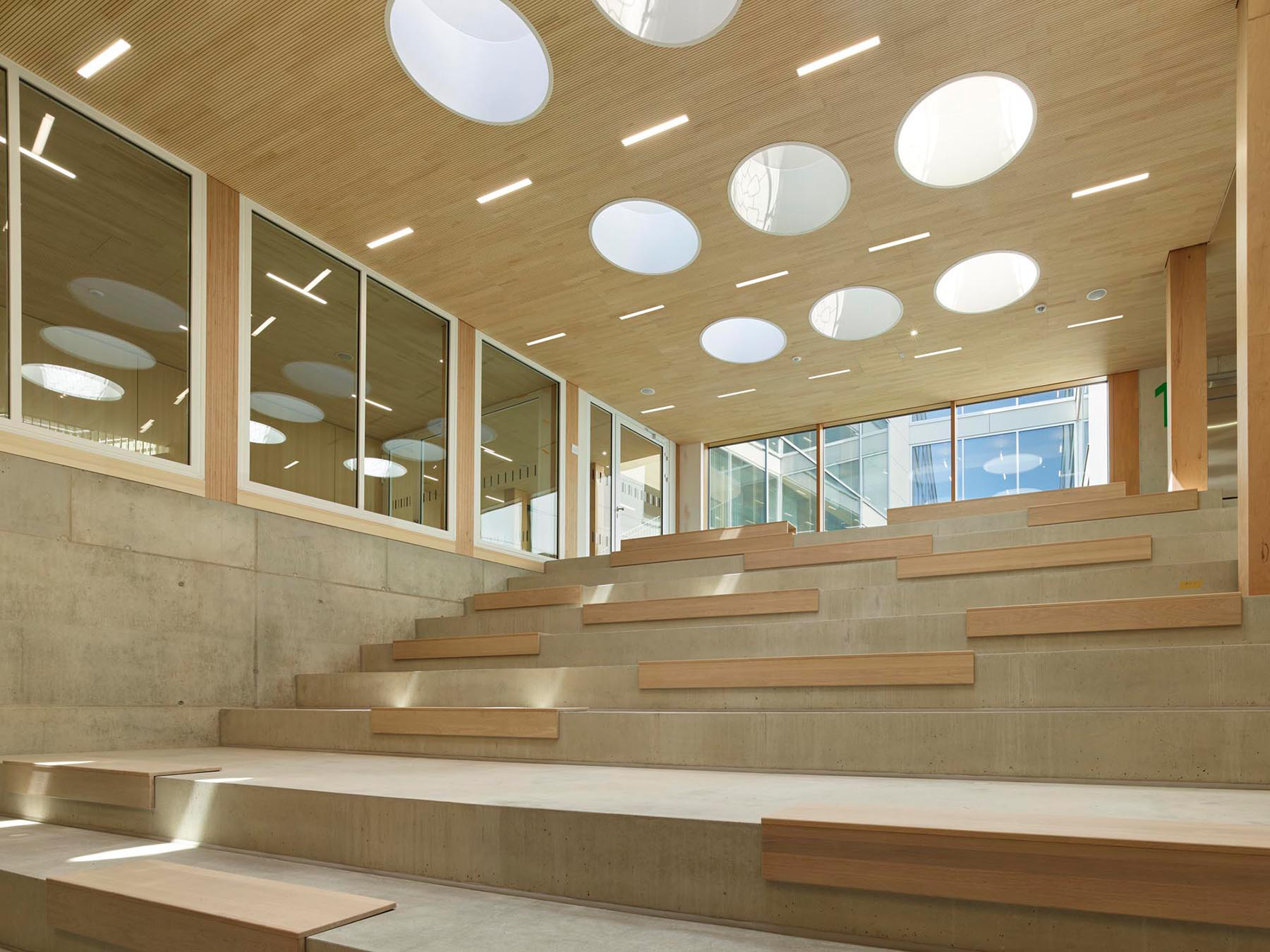 Bildungshaus Neckarpark Stuttgart – modernes Bildungsgebäude mit geplanter Elektrotechnik von KIENLE Beratende Ingenieure