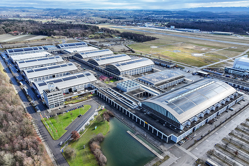 Photovoltaikanlage auf dem Messegelände Friedrichshafen – Elektrotechnik geplant und umgesetzt von der Kienle Beratende Ingenieure GmbH.
